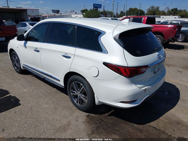 2016 INFINITI QX60 — I3