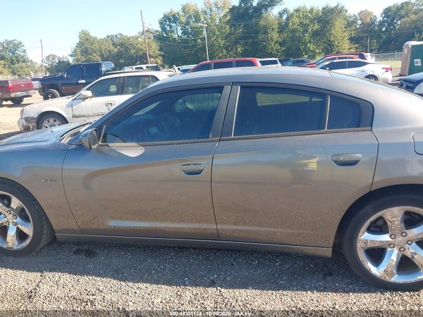 2012 DODGE CHARGER R/T — I117