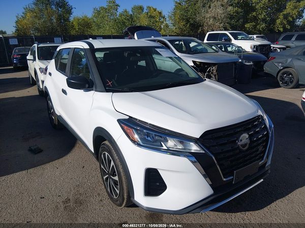 2022 NISSAN KICKS S XTRONIC CVT — I1