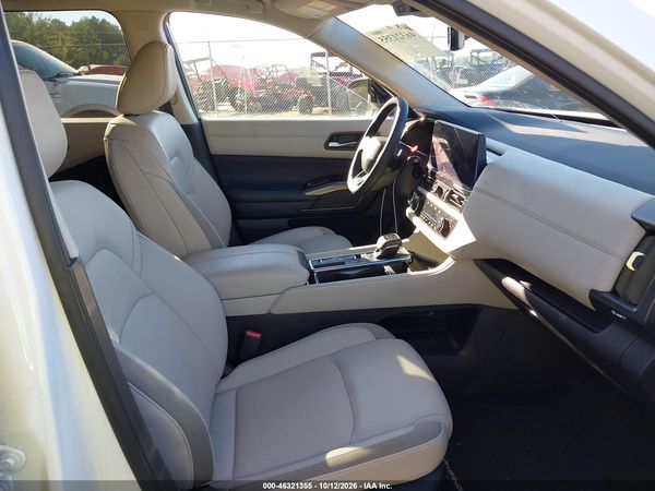 2026 NISSAN PATHFINDER SL — I5