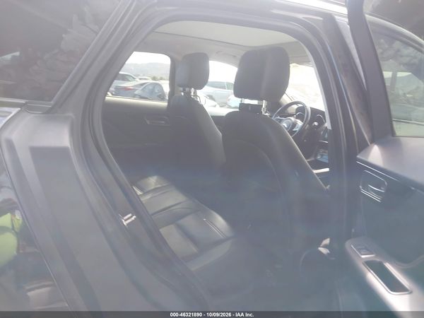 2019 JAGUAR F-PACE — I8