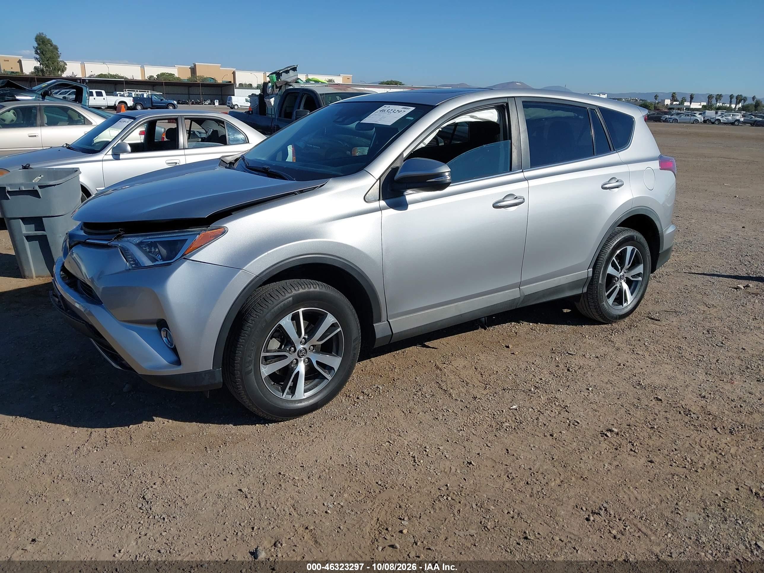 2017 TOYOTA RAV4 XLE — I2