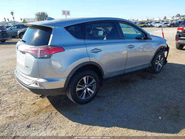 2017 TOYOTA RAV4 XLE — I4