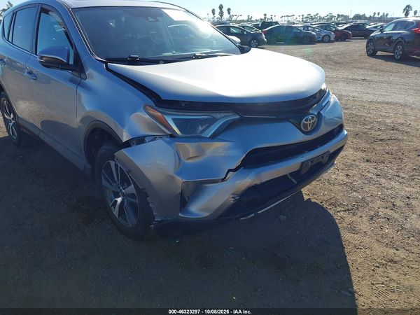 2017 TOYOTA RAV4 XLE — I6