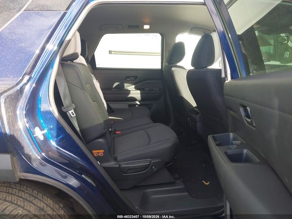2026 NISSAN PATHFINDER SV — I8