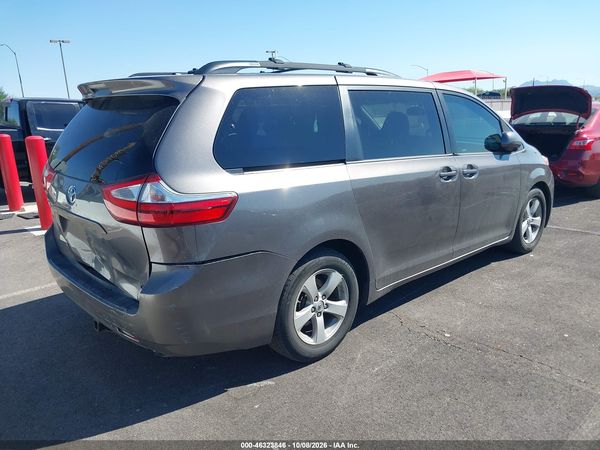 2017 TOYOTA SIENNA LE 8 PASSENGER — I4