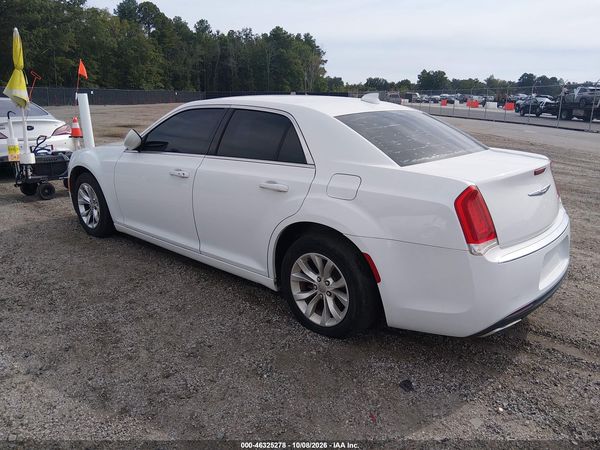2016 CHRYSLER 300 LIMITED — I3