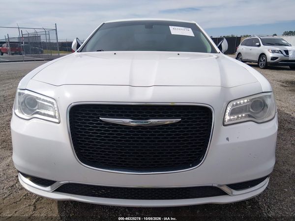 2016 CHRYSLER 300 LIMITED — I6