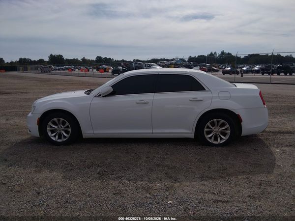 2016 CHRYSLER 300 LIMITED — I117