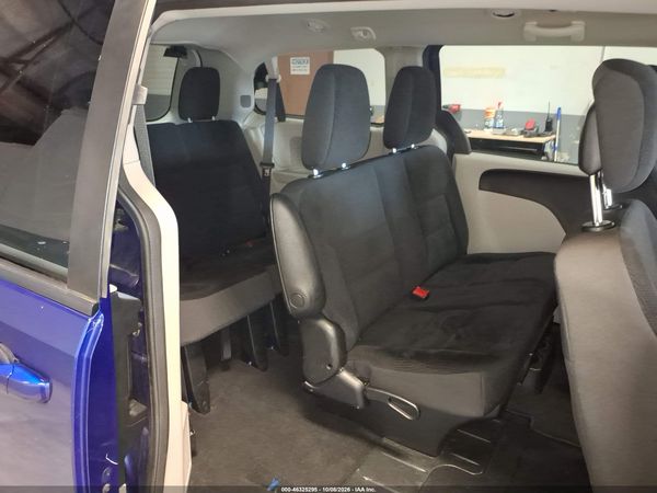 2018 DODGE GRAND CARAVAN SE — I8
