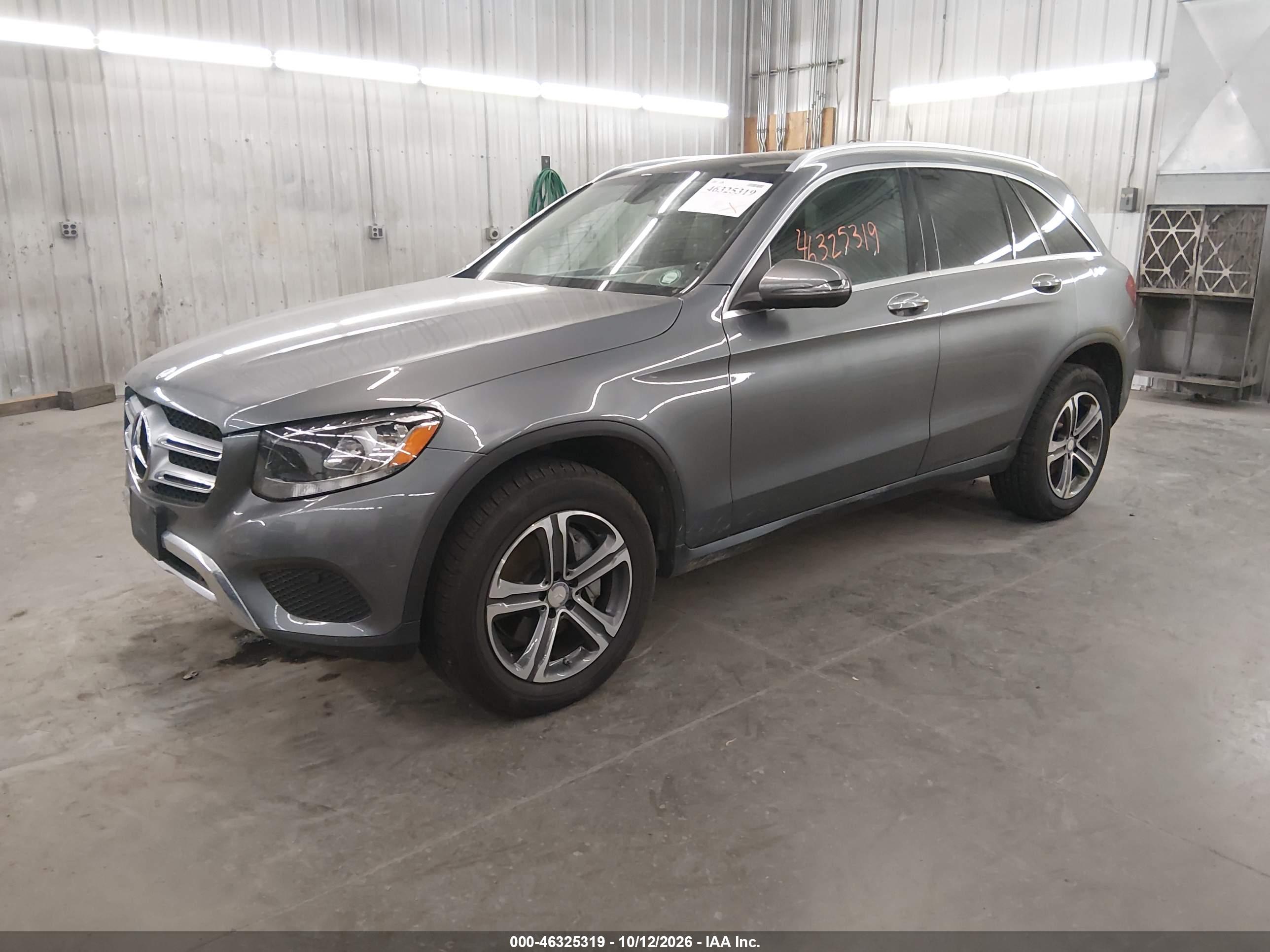 2016 MERCEDES-BENZ GLC 300 4MATIC — I2