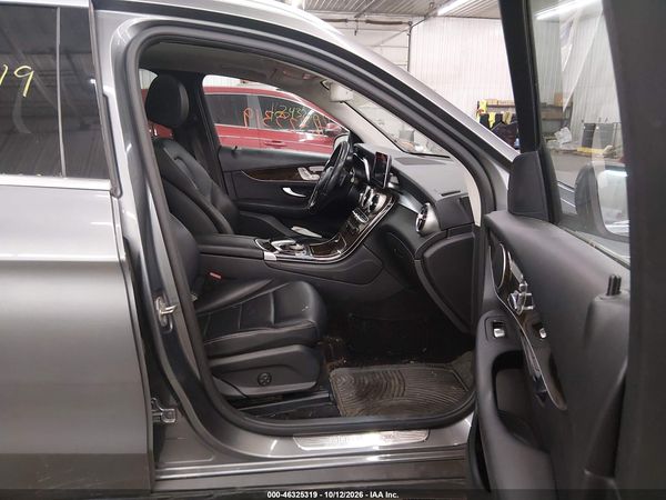 2016 MERCEDES-BENZ GLC 300 4MATIC — I5