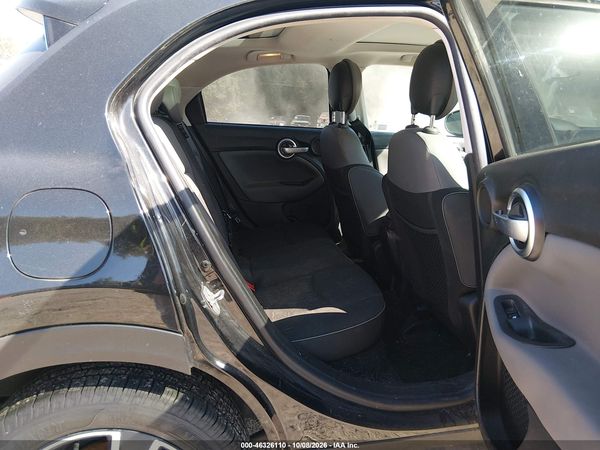 2016 FIAT 500X EASY — I8
