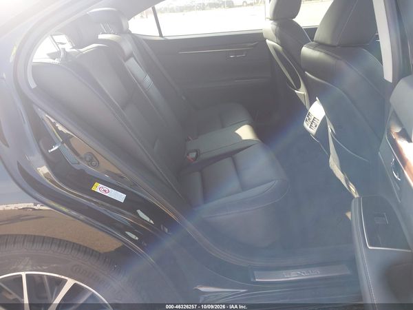 2016 LEXUS ES 350 — I8