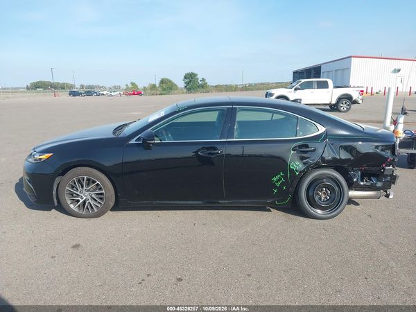 2016 LEXUS ES 350 — I117