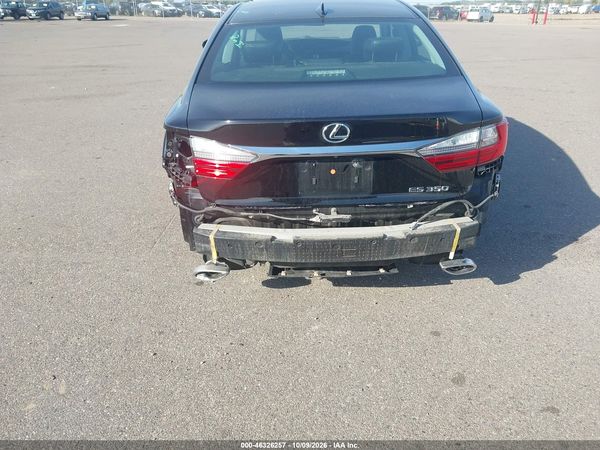 2016 LEXUS ES 350 — I152