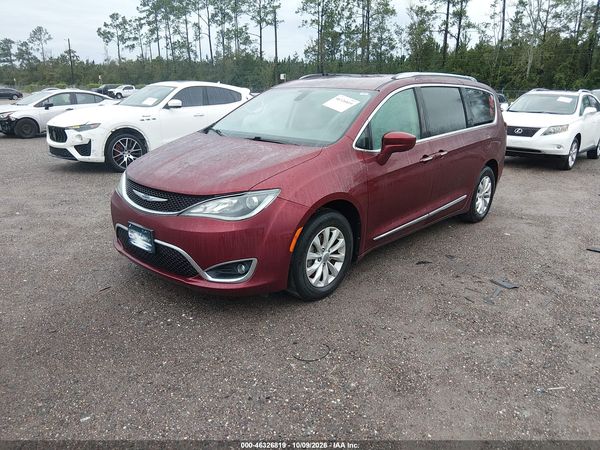 2019 CHRYSLER PACIFICA — I2