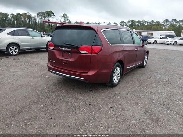 2019 CHRYSLER PACIFICA TOURING L — I4