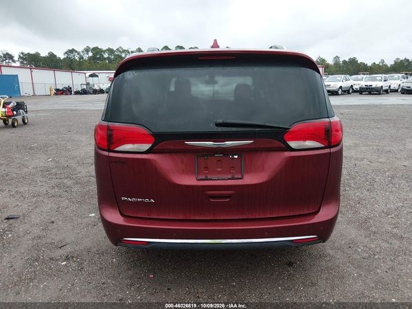 2019 CHRYSLER PACIFICA TOURING L — I119
