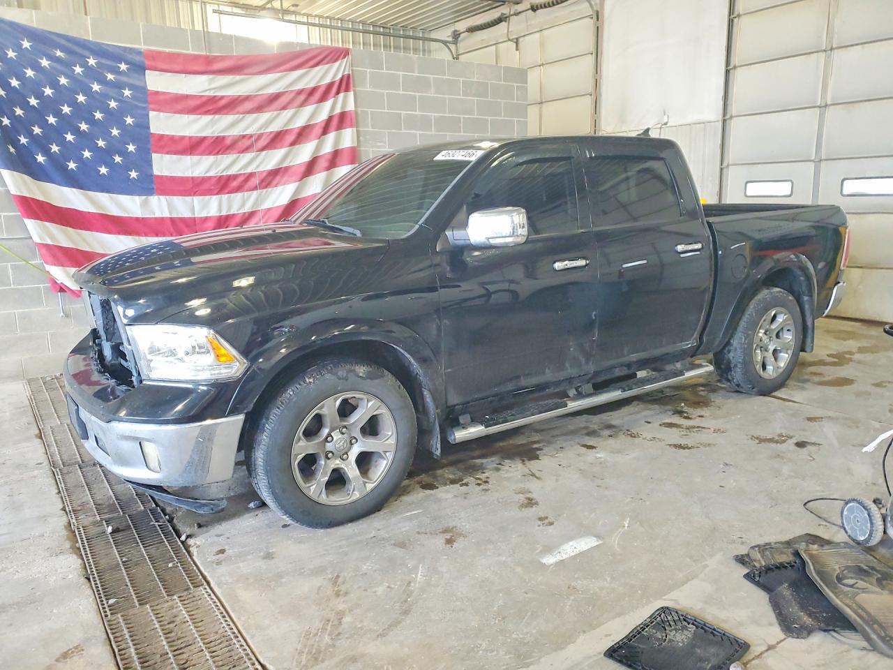 2014 RAM 1500 LARAMIE CREW CAB 4X4