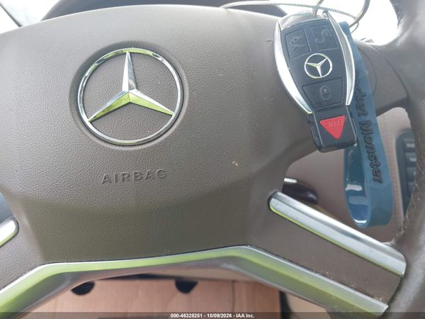2012 MERCEDES-BENZ GL 550 4MATIC — I11