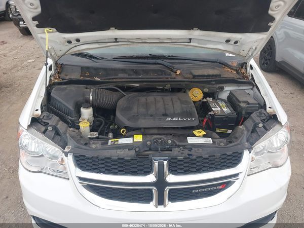 2015 DODGE GRAND CARAVAN SXT — I10