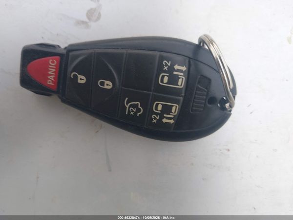 2015 DODGE GRAND CARAVAN SXT — I11