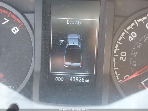 2023 TOYOTA TACOMA SR — I118