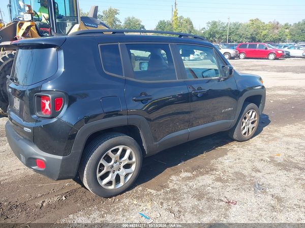 2017 JEEP RENEGADE LATITUDE 4X4 — I4