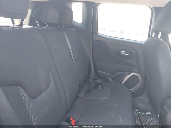 2017 JEEP RENEGADE LATITUDE 4X4 — I8