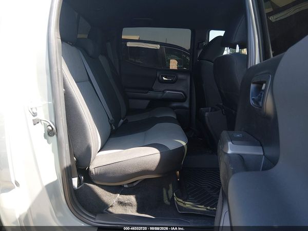 2023 TOYOTA TACOMA TRD SPORT — I8