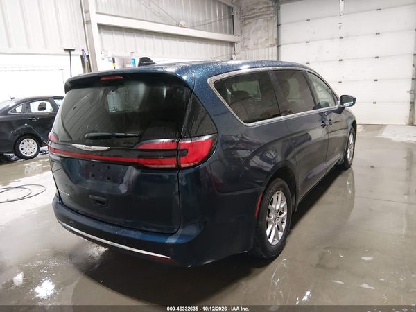 2023 CHRYSLER PACIFICA TOURING L — I4