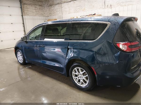 2023 CHRYSLER PACIFICA TOURING L — I117