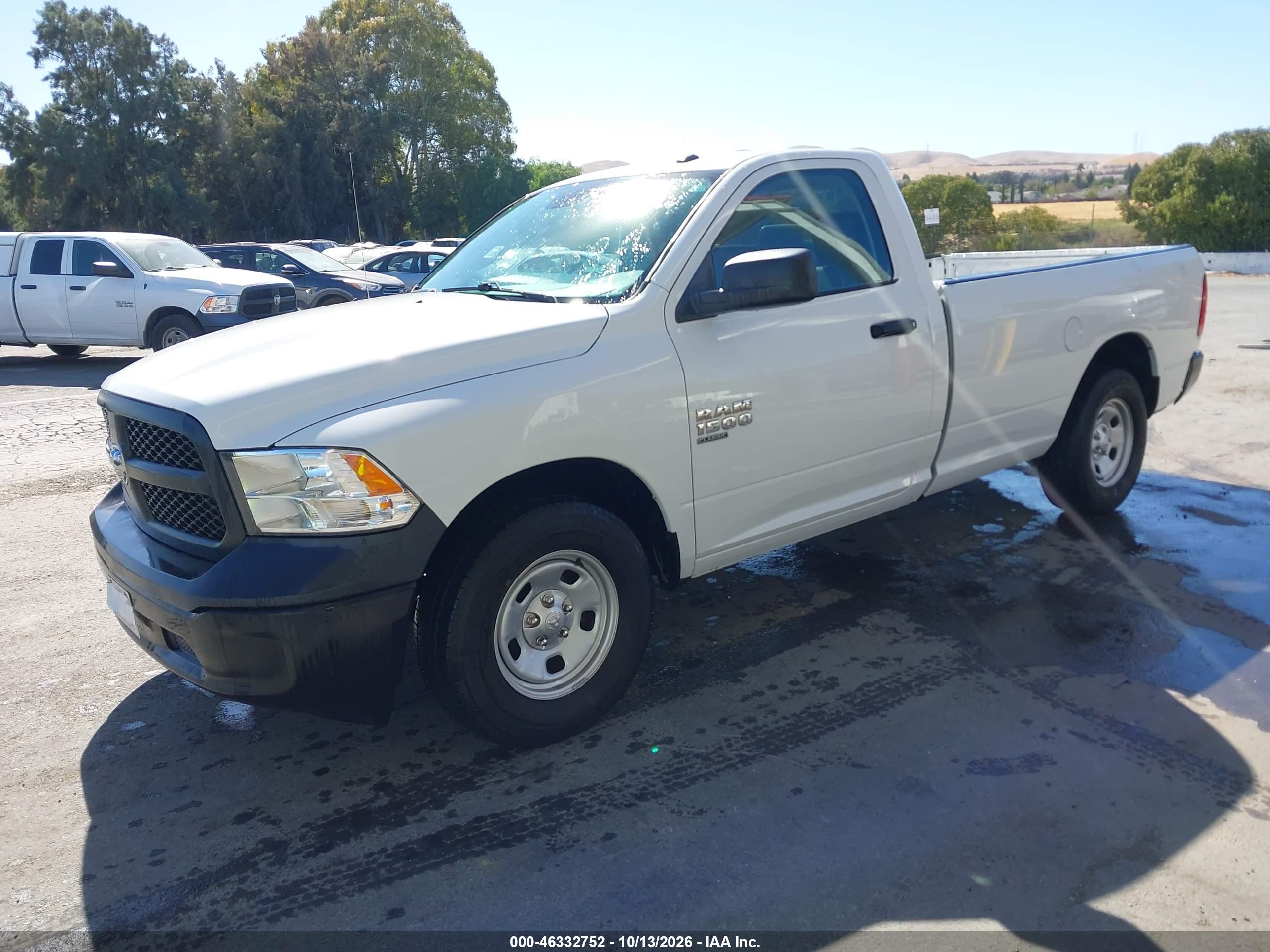 2019 RAM 1500 CLASSIC TRADESMAN  4X2 8' BOX — I2