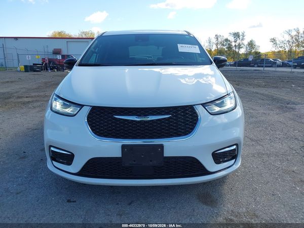 2025 CHRYSLER PACIFICA SELECT — I115