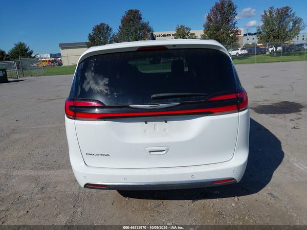 2025 CHRYSLER PACIFICA SELECT — I119