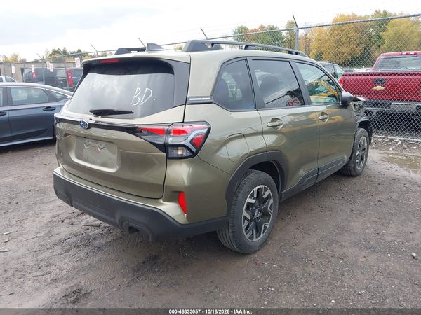 2025 SUBARU FORESTER PREMIUM — I4