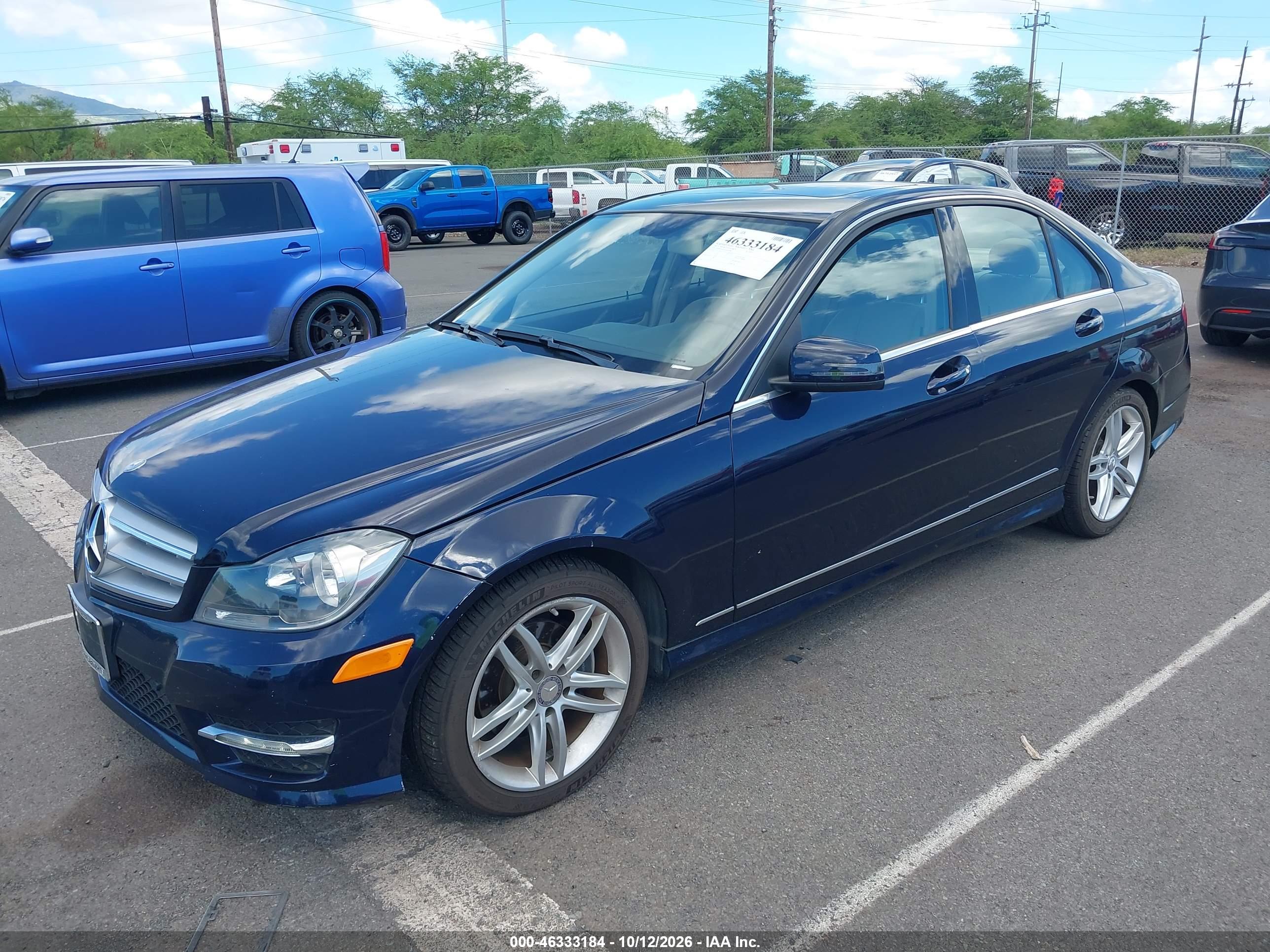 2013 MERCEDES-BENZ C 250 SPORT — I2