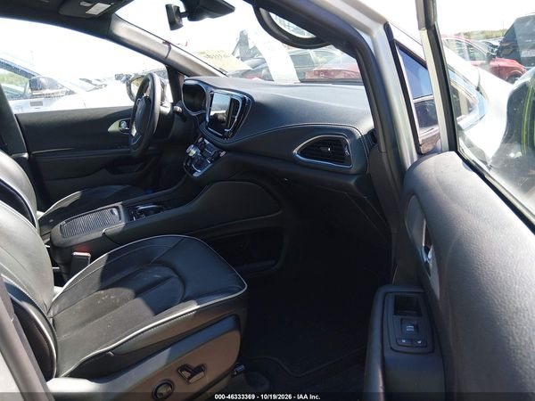 2026 CHRYSLER PACIFICA LIMITED — I5