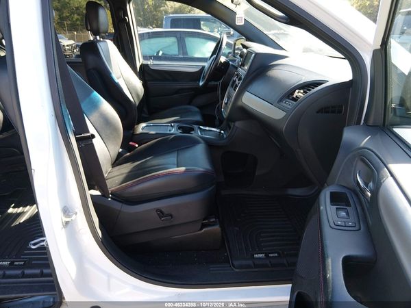 2016 DODGE GRAND CARAVAN R/T — I5