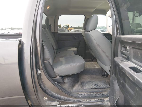 2016 RAM 3500 TRADESMAN — I8