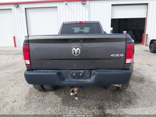 2016 RAM 3500 TRADESMAN — I119