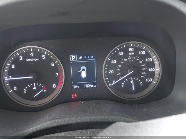 2016 HYUNDAI TUCSON SE — I7