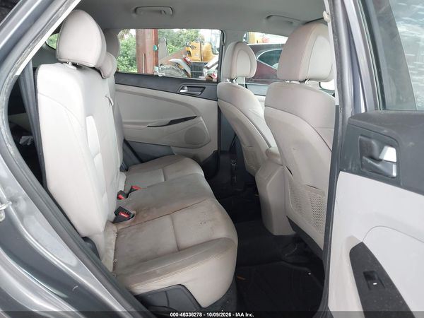 2016 HYUNDAI TUCSON SE — I8