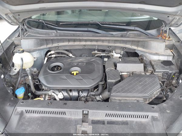 2016 HYUNDAI TUCSON SE — I10