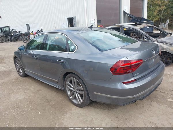 2017 VOLKSWAGEN PASSAT 1.8T R-LINE — I3