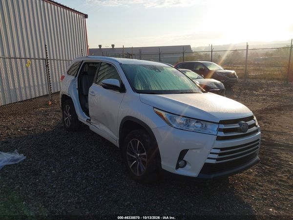 2017 TOYOTA HIGHLANDER XLE — I1