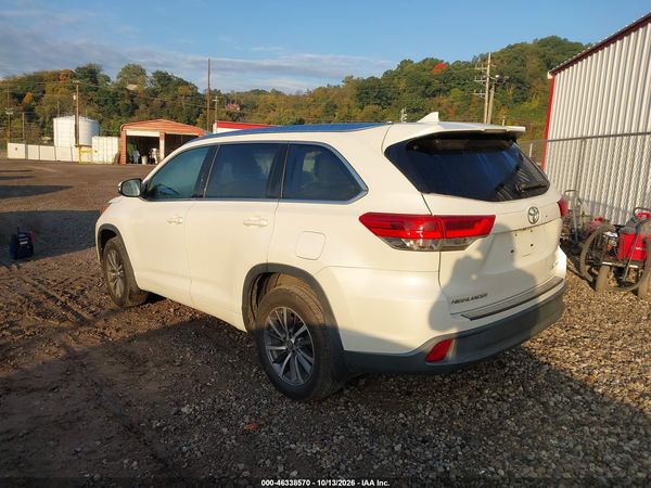 2017 TOYOTA HIGHLANDER XLE — I3