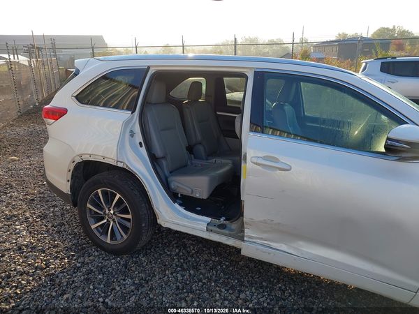2017 TOYOTA HIGHLANDER XLE — I6