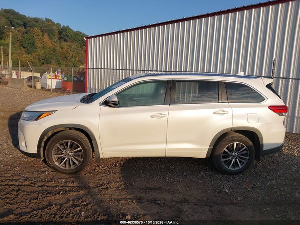 2017 TOYOTA HIGHLANDER XLE — I117